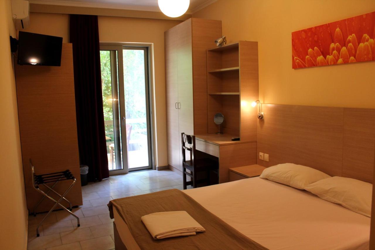 Philoxenia & Aparthotel 2*