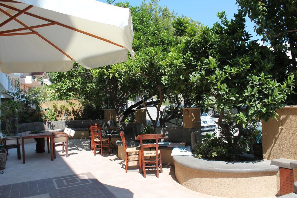 Philoxenia & Apartahotel 2*