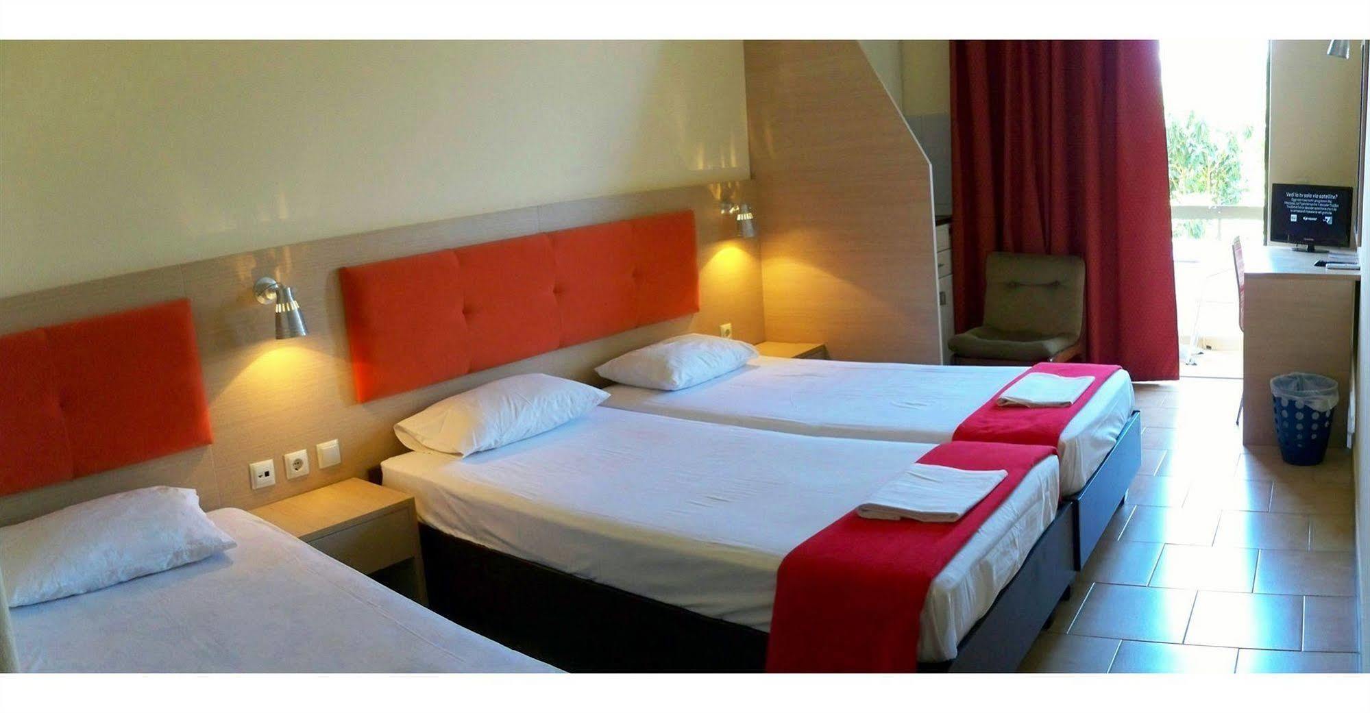 Philoxenia Hotel&studios 2*