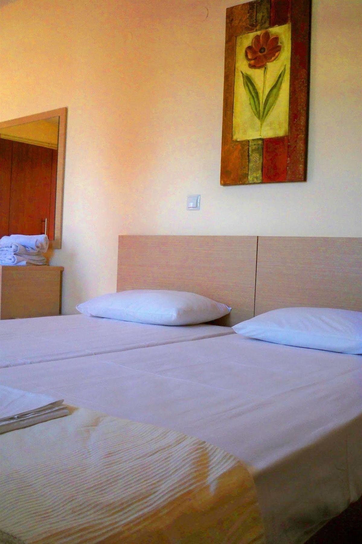 Apartahotel Philoxenia &